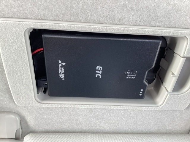 ETC付きですから高速ゲートもスイスイです♪サンバイザー裏に収納するスマートインタイプなので防犯上も安全です♪♪