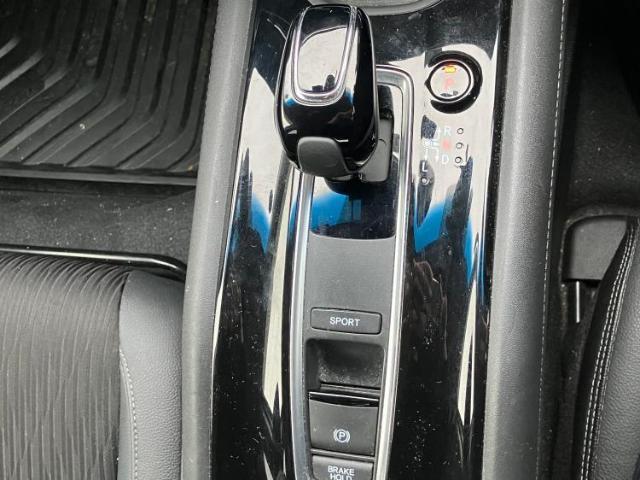 お車に合わせて無料保証以外にも、保証範囲、期間、距離を拡充させた有料保証もご用意しております！中古車の購入が初めてで不安・・・というお客様もご安心ください！