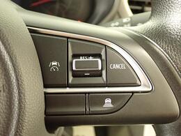 先行車に速度を合わせ、追従するアダプティブクルーズコントロール搭載！長距離ドライブをアシスト！