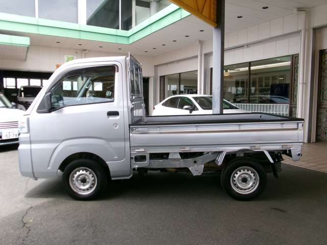 普通・軽自動車/スポーツカー/ワンボックス/4WD/ハイブリッド/エコカー/ミニバン/福祉車両/etc・・幅広く取り扱ってます。ぜひ一度ご覧下さい！もちろん、新車・登録（届出）済未使用車・各種注文販売も致します！