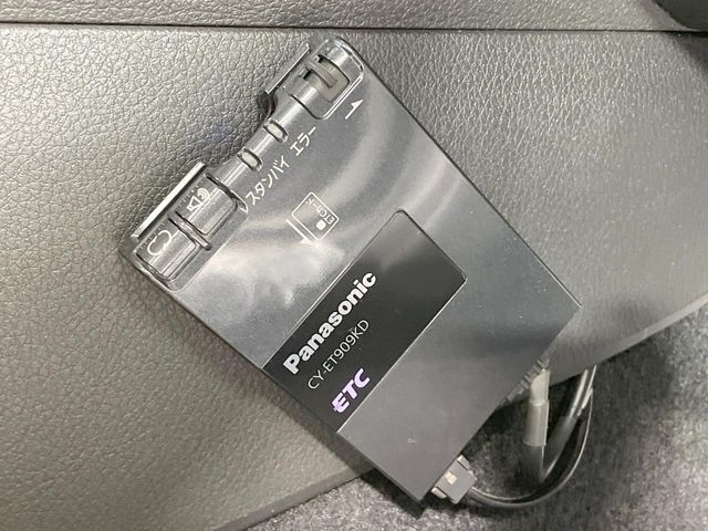 【ETC】高速道路の料金所をストレスなく通過！話題のスポットやサービスエリアに多い「スマートIC」利用時は必須のアイテムです。当店でセットアップを実施、ご納車当日からすぐにご利用いただけます！