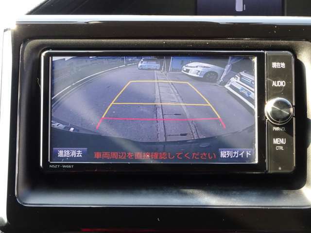 バックカメラ付きで駐車も安心です！