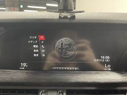 純正Dオーディオ装備！！AppleCarPlayやBluetooth等が楽しめます！！