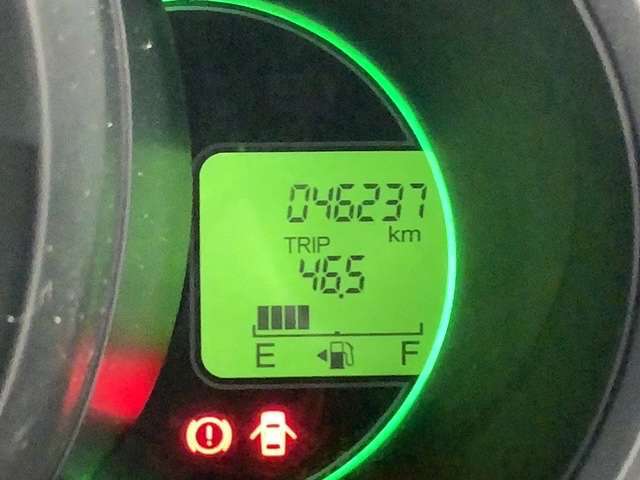 実車の確認は事前のお申し込みが必要です。お問い合わせメール、お電話にてご予約ください。