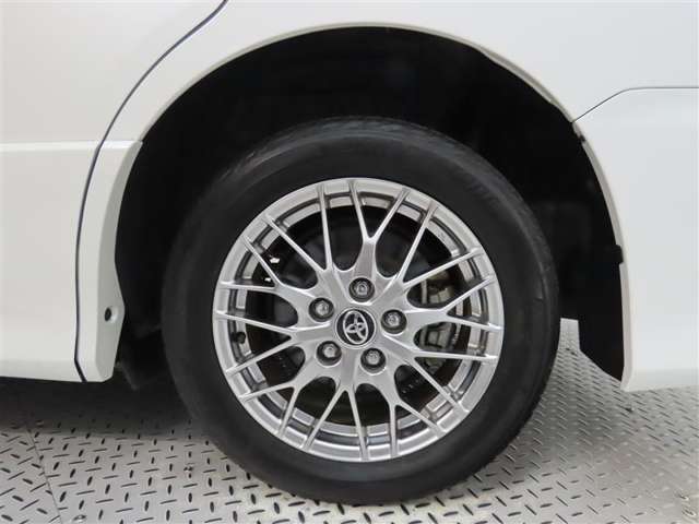 中古車の販売は原則として実車を見てからとさせて頂いております。是非見に来てください！