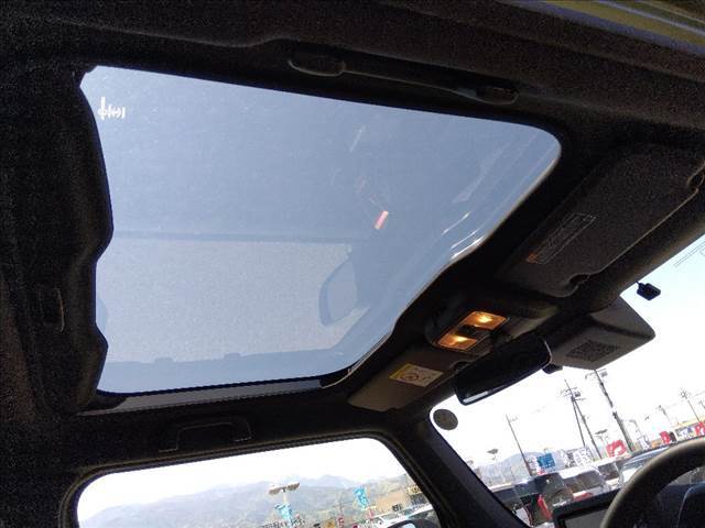 ワンオーナー☆ターボ☆スマートアシスト☆ナビ☆Bluetooth☆パノラマモニター☆ETC☆全車速追従クルーズ☆コーナーセンサー☆スカイフィールトップ☆前席シートヒーター☆走行2.8万km☆試乗OK☆