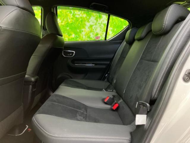 WECARSでは各商談席に大型モニターをご用意しております！見やすい大画面でゆったりと全国の在庫をご覧いただけます！是非ご来店お待ちしております！