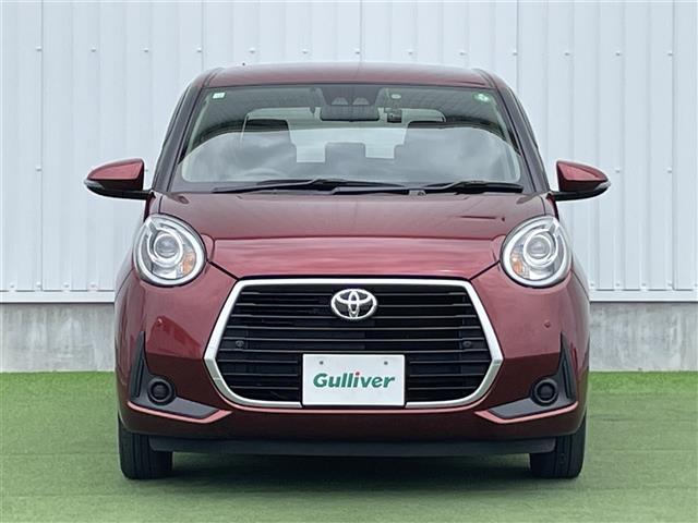 お手持ちのPCまたはスマートフォンでビデオ通話にてお車をご紹介いたします。
