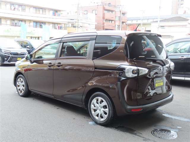 保証も全国のお近くのトヨタ販売店で受けられますので安心です。☆納車前には、当社メカニックによるプロの視点』で、安全かつ安心して気持ちよくお乗りいただける整備を行います。