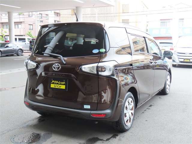 サービス工場併設のため、点検、車検・メンテナンスはもちろん。保証修理などのアフターサービスもお任せ下さい。ご自宅、近くのサービス工場もご紹介できます。