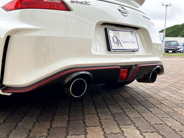 自社指定車検工場併設しております！アフターメンテナンスもお任せください！