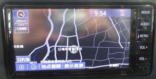 ナビは純正品。ワンセグテレビ・CD・Bluetooth・SDオーディオ・スマホ・外部入力・ハンズフリー電話対応。