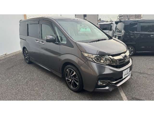 HONDA独創の低重心設計によりコーナーでもふらつきにくいすぐれた操縦安定性を獲得。ゆれが苦手なお子様も安心です。