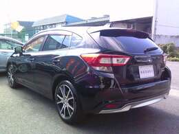 当店は近畿運輸局の認証を受けた整備工場です。自社工場にてしっかりと整備点検をしてご納車させていただきます。ご納車後の整備や車検などにつきましてもお気軽にご相談ください。