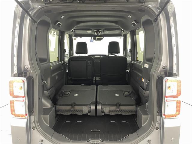 【シートアレンジ】乗せる人数、荷物によってシートをアレンジすれば、ダンボールなどの大きい荷物や、釣り具などの長尺物も載せられそうですね！