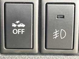 【スズキ　セーフティサポート】走行中に前方の車両等を認識し、衝突しそうな時は警報とブレーキで衝突回避と被害軽減をアシスト。より安全にドライブをお楽しみいただけます。