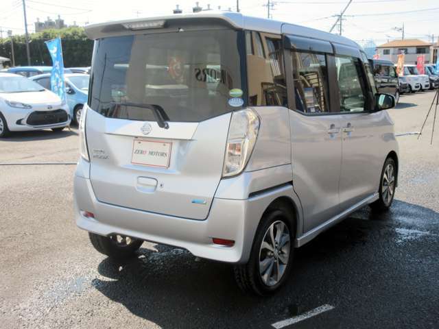 【納車前に取り付け可能！】ナビ・HID・LED・オーディオ・ローダウン・リフトアップ・社外カスタムパーツ・社外エアロ・社外ホイール・社外マフラー・スマートキーなども購入時お気軽に相談ください。