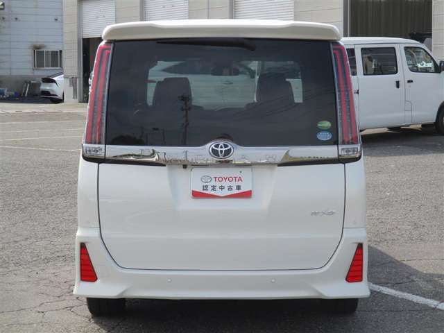 国家整備資格を取得しておりますメカニックが、大切なお客様のお車をご納車に向けて整備致します♪