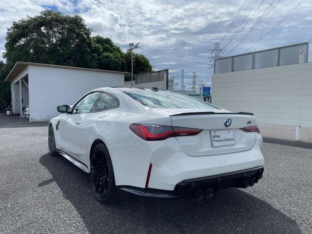 常時100台以上のBMW/MINIを展示！大型展示場でお気に入りの車両を見つけてください♪