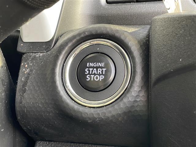 気になる車はすぐにお問い合わせください！画面右側の0066から始まる無料ダイヤルからお問い合わせ下さい！専門スタッフがお車のご質問にお答えいたします！