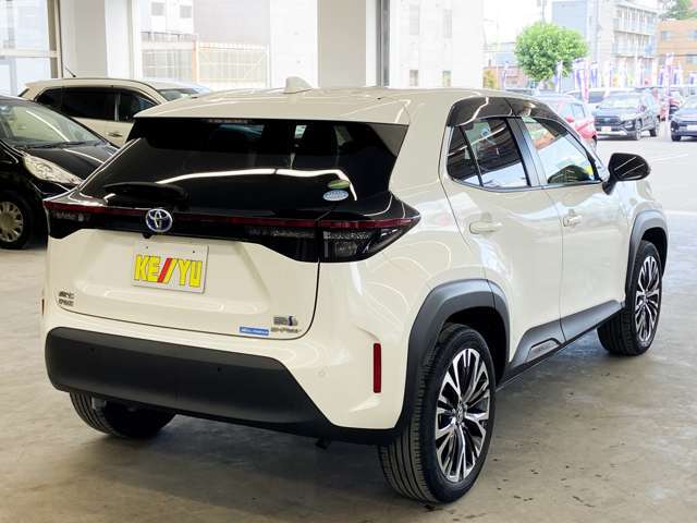 当社で整備の車両には4ヶ月の消耗品も含む無料保証と最長5年走行無制限の延長保証をオプションでご用意☆遠方のお客様はお近くのディーラーさんにて保証修理をお受け出来ます☆