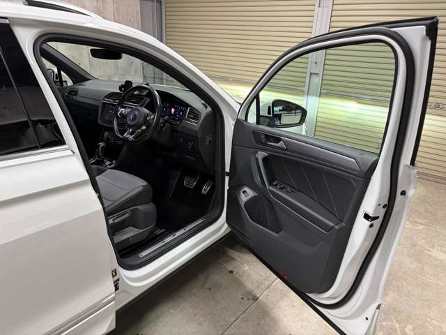 コーリンオートグループですので買取はもちろん高値！お越し頂いたお車を手洗い洗車致しますので是非、お車でお越しください！（最寄り駅までの送迎も大歓迎！！）