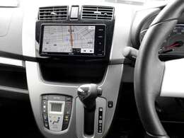 当店は中国運輸局認証工場を完備しております。ご購入後も安心のカーライフを全力でサポートいたしますので、ご安心してご購入、お乗りいただけます。