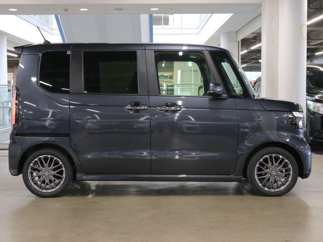 毎日新規物件入庫！3500台の高品質車をぜひとも、ご自身の目で直接ご覧になって、ご実感下さい、自身を持ってお勧めいたします。