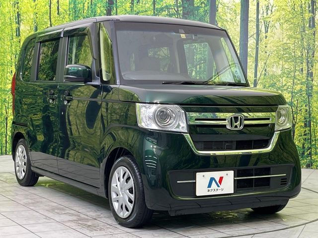 高透明度のガラス皮膜で撥水はもちろん、上質なツヤ・光沢を実現。紫外線や酸性雨から大切な愛車を保護し、色あせ・劣化を防止。「弾スプラッシュコート」、「弾プリミッサコート」からお選びいただけます。