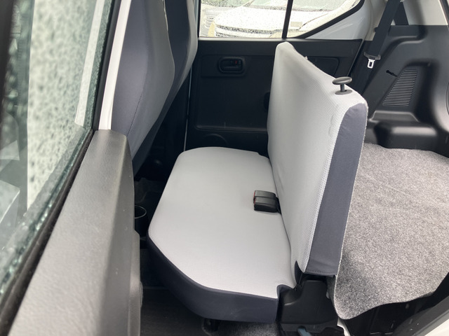 カーズ大阪が選ばれる3つのポイント！1.価格がお得！2.安くても質の高い車を！3.誠心誠意を持って丁寧にご提供購入後のアフターフォロー・サービスを実施しています！