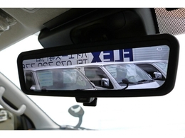 デジタルインナーミラーで夜間も安心◎