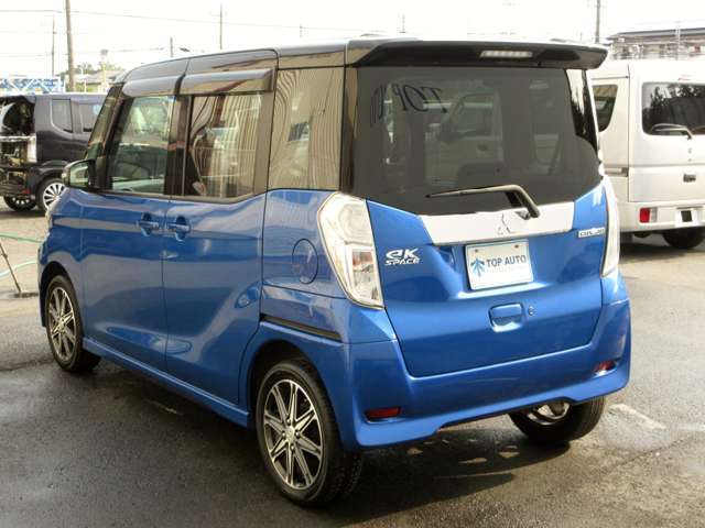 【軽自動車専門店】常時展示台数在庫450台の大型展示場で現行モデルからオールドルックなマニアックなお車まで幅広く展示中！格安軽自動車でお探しならお任せ下さい！！