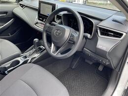 【運転席】現車の確認はお電話で在庫のご確認の上是非ご来店くださいませ！ご来店の難しい方は店舗スタッフがお電話やメールで詳細をお答えさせて頂きます。