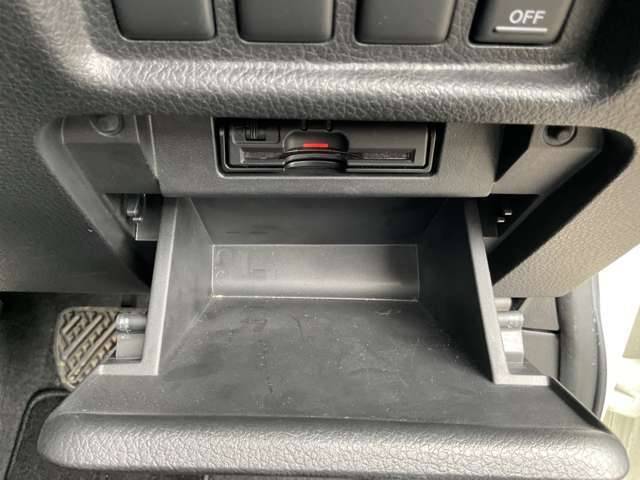 ETCで高速代の支払いもスムーズ！カードを持っていればご納車日当日からご利用いただけます。