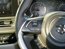 通常の分割払いはもちろんのこと、新車登録から1年6カ月以内のお車に限りご利用いただける残価設定クレジット、かえるプランもご用意しております。