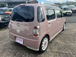 テインのネジ式車高調で乗り心地は良いです。純正アッパー新品交換！