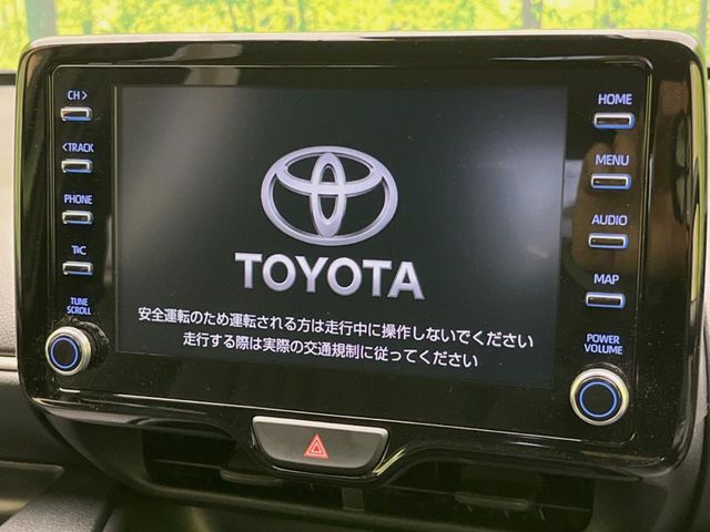 【8インチ　ディスプレイオーディオ】大画面のディスプレイはAppleCarPlayやAndroidAutoが利用可能。大きな画面でスマホナビアプリ等が利用いただけます♪