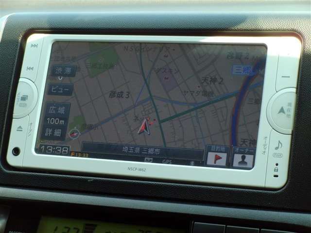 ワンセグチューナー付きトヨタ純正SDナビNSCP-W62です。