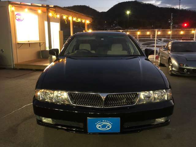 県外からも多くのお客様に選ばれる越智モータース。お客様のご希望を形にするため、納車は自走でお届け。全力でお客様のカーライフをサポートします。どんな小さなことでもお気軽にご相談ください！