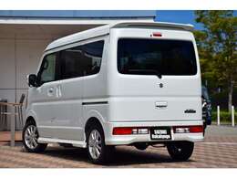 ●当店ではスマホにてInstantLiveによる中継型ライブ商談を取り入れております。スマホを介して動画にて車両をご覧いただきご来店いただく事の難しい遠方のお客様にも安心して購入頂けます。