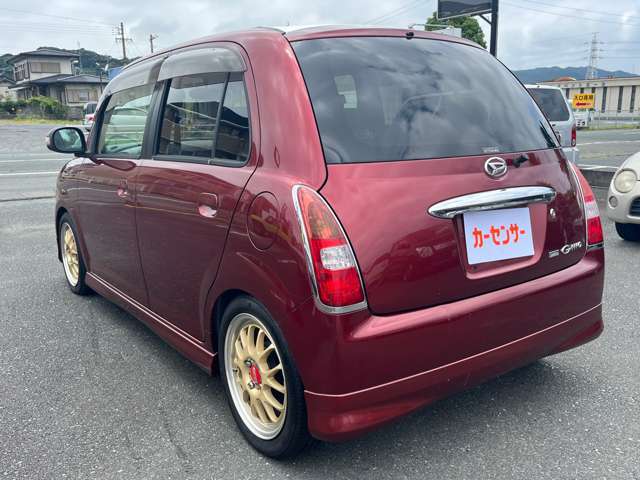 社外アルミホイールついてます！