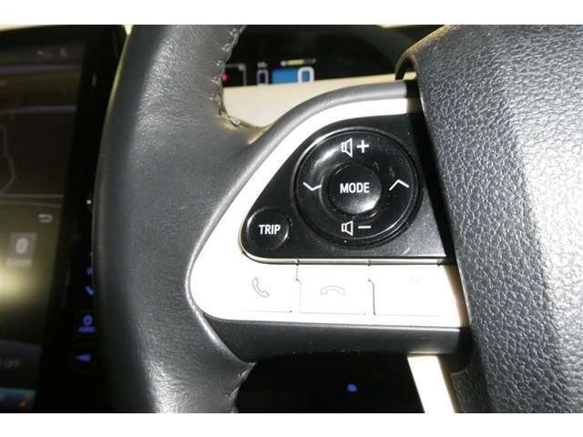 ハンドルから手を放さず音量や切替操作ができ、安全性アップ☆