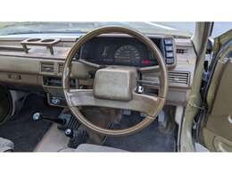 ISUZU当時物ステアリングホイール