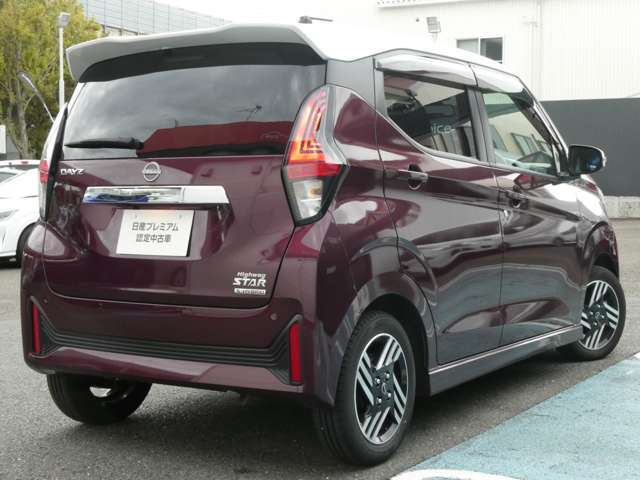 日本全国への登録・納車も承ります (別途陸送費用等が掛かります 一部地域・離島等を除く )お気軽にお電話にてご用命下さいましたら幸いです。