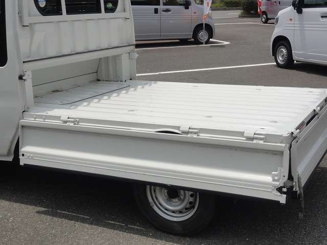 お手頃価格でお求めやすい車両も多いです！初めての車にもおすすめです。