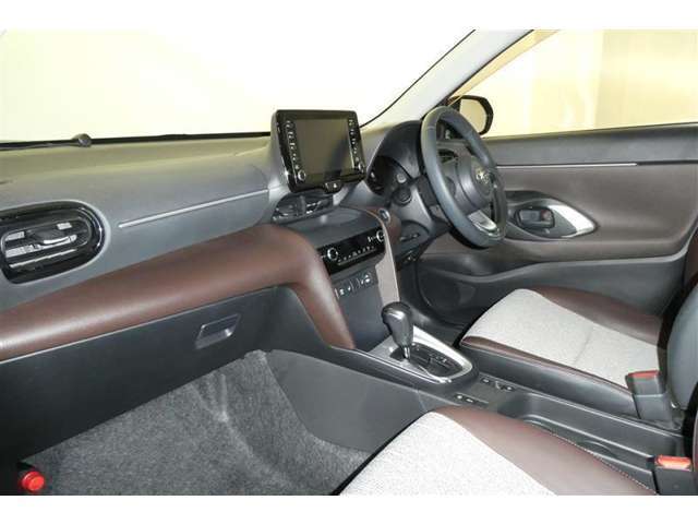 ご覧いただきましたお車が売約済みの場合もあります。事前に在庫確認をお願いいたします。