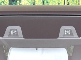 【スズキ　セーフティサポート】走行中に前方の車両等を認識し、衝突しそうな時は警報とブレーキで衝突回避と被害軽減をアシスト。より安全にドライブをお楽しみいただけます。