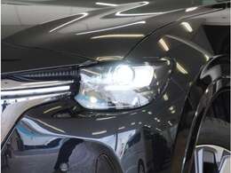 【LEDヘッドライト】省電力で長寿命の明るく運転しやすいLEDヘッドランプです。明るく照らすので暗い夜道からお客様を守ってくれます。お近くの広島マツダまでお越しください。