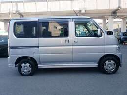 ☆当社、自社工場ありますので、納車後も継続車検・修理時には無料で代車の貸し出しも行っております！オイル交換などの作業もリフトを使ってクイックメンテナンスOK☆