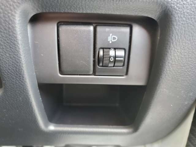 運転席右側のスイッチ類